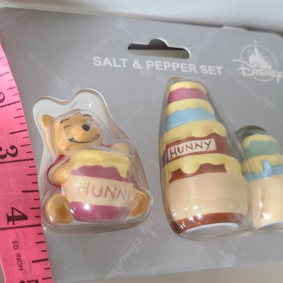 Sale today only- authentic Disney parks Winnie the Pooh Salt and pepper set - Picture 5 of 6